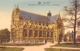 BRUXELLES - Eglise Notre-Dame Du Sablon Et Square Du Petit-Sablon - Monuments