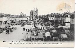 LE NEUBOURG  ( 27 )  - La Place Un Jour De Marché - Mercati