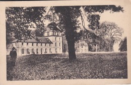 CPA   Magnanville  (S.-et-O.)  Sanatorium De L'Association Leopold-Bellan  Le Château - Magnanville