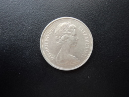ROYAUME UNI : 5 NEW PENCE   1969    KM 911     SUP - 5 Pence & 5 New Pence