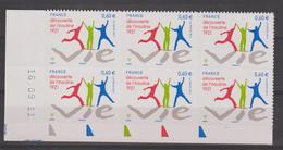 France 2011 Insuline En Coin Daté 635 Neuf ** MNH - Otros & Sin Clasificación