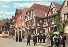 Dambach-la-Ville Animée Folklore D'Alsace Us Et Coutumes Coiffes - Dambach-la-ville
