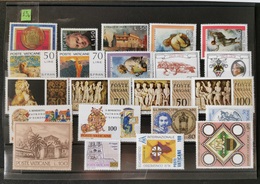 VATICANO CONFEZIONE N°13 - Collections