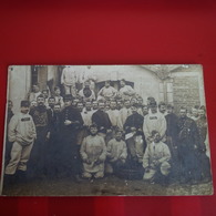 CARTE PHOTO LIEU A IDENTIFIER SOLDATS - Other & Unclassified