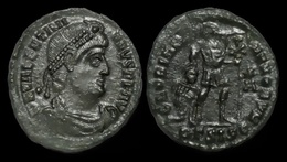 Valentinian AE Centenionalis Emperor Dragging Captive - Der Spätrömanischen Reich (363 / 476)