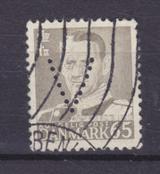 Denmark Perfin Perforé Lochung (V02) 'V' Direktoratet For Vareforsyning, København Fr. IX. (2 Scans) - Abarten Und Kuriositäten