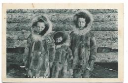 CPA " IL ETAIT TROIS PETITS ENFANTS... ", CERCLE ARCTIQUE, ALASKA - Autres & Non Classés