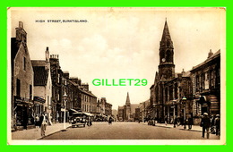 BURNTISLAND, SCOTLAND - HIGH STREET - ANIMATED WITH PEOPLES - Fife