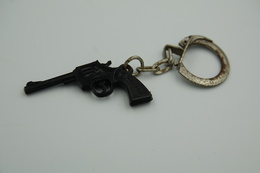 Vintage TOY GUN :  SCHICK Revolver - L=4,5cm - Keychain 1960s - Keywords : Cap - Cork Gun - Rifle - Revolver - Pistol - Sammlerwaffen