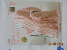 Crocheted Throws: 8 Winning Designs. Leisure Arts Booklet 3523 (2003) - Ocios Creativos