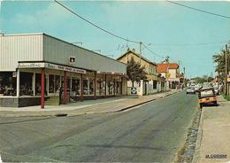 FOSSES - La Rue Principale - Voiture - Fosses