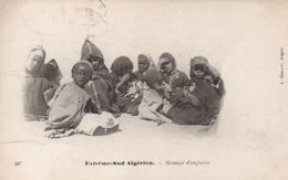 Cpa Algérie Extrème Sud Algérien Groupe D'enfants. - Scènes & Types