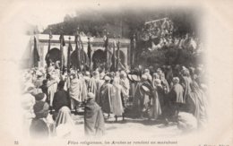 Cpa Algérie Fètes Religieuses ,les Arabes Se Rendent Au Marabout. - Escenas & Tipos