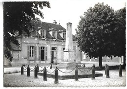 SOUCY - La Poste Et Le Monument Aux Morts - Soucy