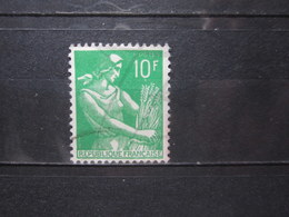 VEND BEAU TIMBRE DE FRANCE N° 1115A , SURENCRE !!! - Gebraucht