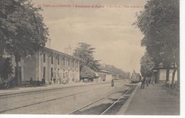 694 82  VALENCE D'AGEN  LA GARE  Vue Intérieure     Train, Locomotive, Personnes, Animation, Wagons Tarn Et Garonne - Valence