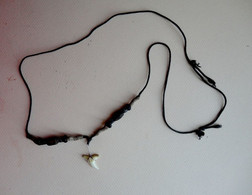 Collier Artisanal Africain Avec Dent De Requin - Ethnics