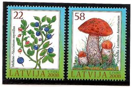 Latvia 2008 .Berries, Mushrooms. 2v: 22, 58.   Michel # 739-40 A - Lettonia