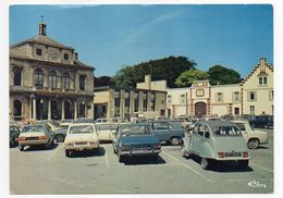 MARQUISE --La Mairie--La Poste -- Belles Voitures  Dont Citroen 2CV ,Simca 1100 Et Renault 12--beau Plan- - Marquise
