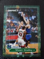 NBA - FLEER 99-00 - MAVERICKS - SHAWN BRADLEY - 1990-1999