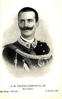 Italie S M Victor Emmaunel III Roi D'Italie  Cliché Brogi  Florence 14.10.1903 (plis Dans Les Coins Album De Cartes ) - Familles Royales