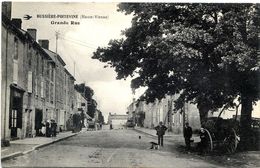 87. HAUTE-VIENNE - BUSSIERE-POITEVINE. Grande Rue. - Bussiere Poitevine