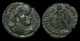 Valentinian I AE3 Victory Advancing Left - La Caduta Dell'Impero Romano (363 / 476)