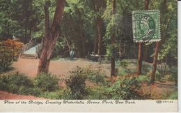 ETATS UNIS NY NEW YORK CITY BRONX PARK VIEW OF THE BRIDGE CROSSING WATERFALLS - Bronx