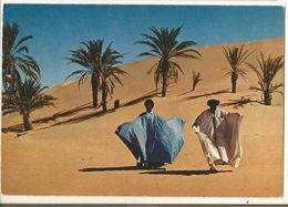 CPM , République Islamique De Mauritanie ,N° 4330 , Dans Les Dunes De Sable ,Ed. Iris - Mauritania