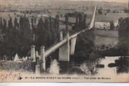 LA ROCHE POSAY  LES DAINS  PONT VUE PRISE DU DONJON - La Trimouille