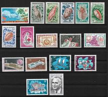 Wallis & Futuna 1957 Lot De Séries & Timbres **, Cote YT 113,40€ - Verzamelingen & Reeksen