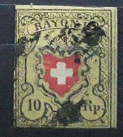 SUISSE, POSTES FEDERALES 1850, Yvert No 15, RAYON II, 10 R Jaune Noir Et Rouge , Obl TB Cote 120 Euros - 1843-1852 Kantonalmarken Und Bundesmarken