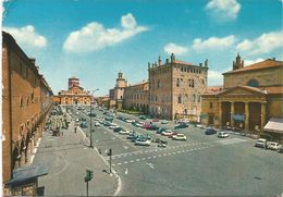 XW 2460 Carpi (Modena) - Piazza Martiri - Auto Cars Voitures / Viaggiata 1981 - Carpi