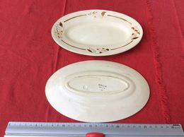 K4 DEUX PETITS PLATS OVALES / ANCIENS - Dishes