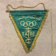 Flag Pennant Banderín ZA000494 - National Olympics Committee NOC Saudi Arabia - Bekleidung, Souvenirs Und Sonstige