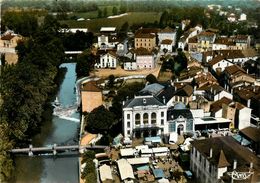 Rambervillers * Vue Panoramique Aérienne * Marché * La Mortagne Et La Maison Du Peuple - Rambervillers