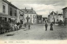 Vittel * Place Des Dames * Hôtel Et Café De France * Tabac * Brasserie - Contrexeville