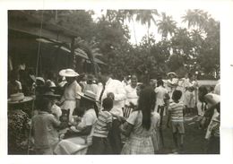 PAPEETE Consécration De Taivini Novembre 1957 - 1 Photo Cartonnée 12 X 8.5 - - Polynésie Française