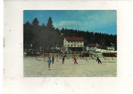 Le Chenit (Suisse, Vaud) : Patineuses Devant L' Hôtel Du Rocheray à Le Rocheray En 1980 (animé) GF. - Le Chenit