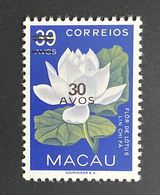 MAC5446MNH - Macau Flowers 39 A. Surcharged 30 A. MNH Stamp - Macau 1979 - Ongebruikt