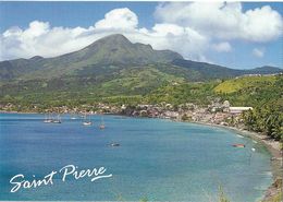 LA REUNION - SAINT PIERRE - La Rade Dominée Par La Montagne Pelée - Saint Pierre