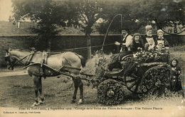 Port Louis * Fêtes Du 4 Septembre 1910 * Cortège De La Reine Des Fleurs De Bretagne * Voiture Fleurie - Port Louis