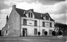 Le Couregant En Ploemeur * LE TOER Café Restaurant AUX FLOTS BLEUS - Plömeur