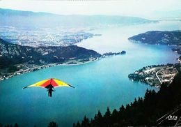 1980s  Deltaplane (Hang Gliding - Deltavliegen) - FRANCE Lac D'Annecy (Pli En Coin) - Paracaidismo