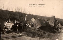 étampes * Carte Photo * Catastrophe Férroviaire Du 27/28 Novembre 1908 * Chemin De Fer * Train Tamponnement - Etampes