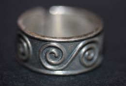 Bague Vintage Bretagne Motifs Celtiques Bague Bretonne (argent ? - Pas De Poinçon) 4.6gr - 17mm - T53 Celtic Ring - Anelli