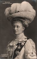 ! Alte Ansichtskarte, Adel, Royalty,  Kaiserin Auguste Victoria , Hut, Orden - Royal Families