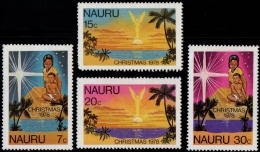 Nauru 1978, Christmas Issue 4 Values MNH Beach Angel Mother And Child - Nauru