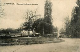 Le Vésinet * Avenue Du Grand Veneur - Le Vésinet