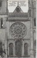 Chartres - Cathédrale : Façade Occidentale, Rose Pignon Et Galerie Du Frontispice - Chartres